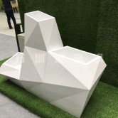 玻璃钢菱形组合花盆美化佛山地产环境