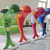 玻璃钢动物雕塑海豚提升深圳婚庆公司形象
