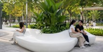 玻璃钢花盆座椅一体化设计：在市政园林与商业空间中的创新应用